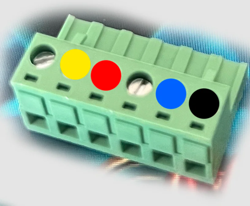 KitCabootle plug connector with yellow, red, blue and black terminal positions